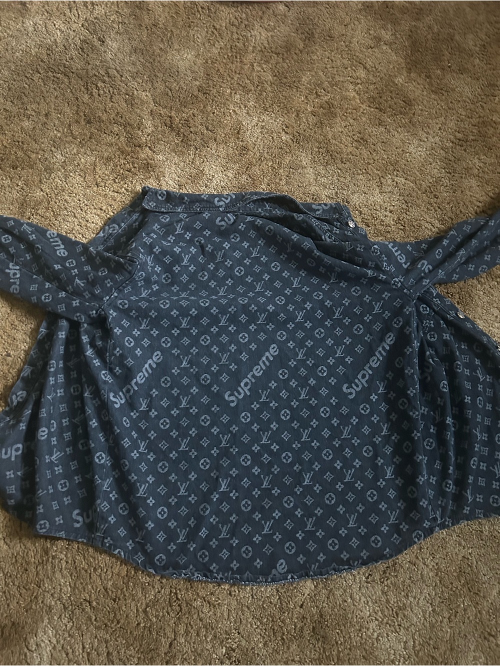 Supreme LV denim shirt. - Picture 7 of 7